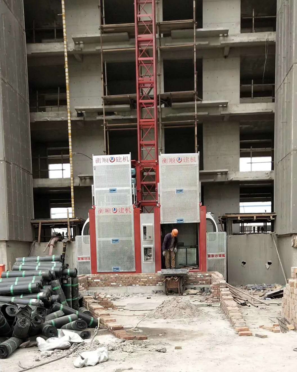 河北施工升降机租赁厂家讲一下施工升降机有哪些种类？